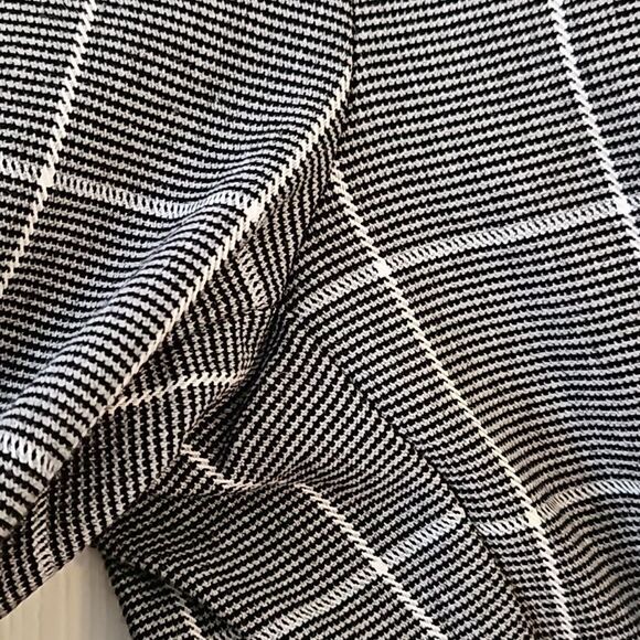 Anne Klein Women's Gray White Plaid Straight Leg Pull On Ankle Trousers Pants M - Picture 6 of 11